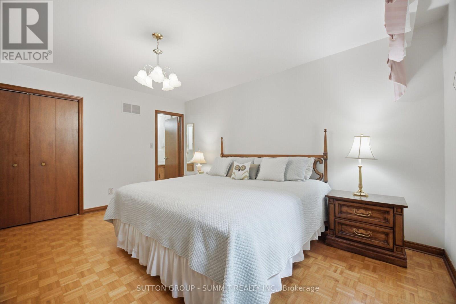 2222 Florian Road, Mississauga, Ontario  L5A 2M4 - Photo 22 - W13754072