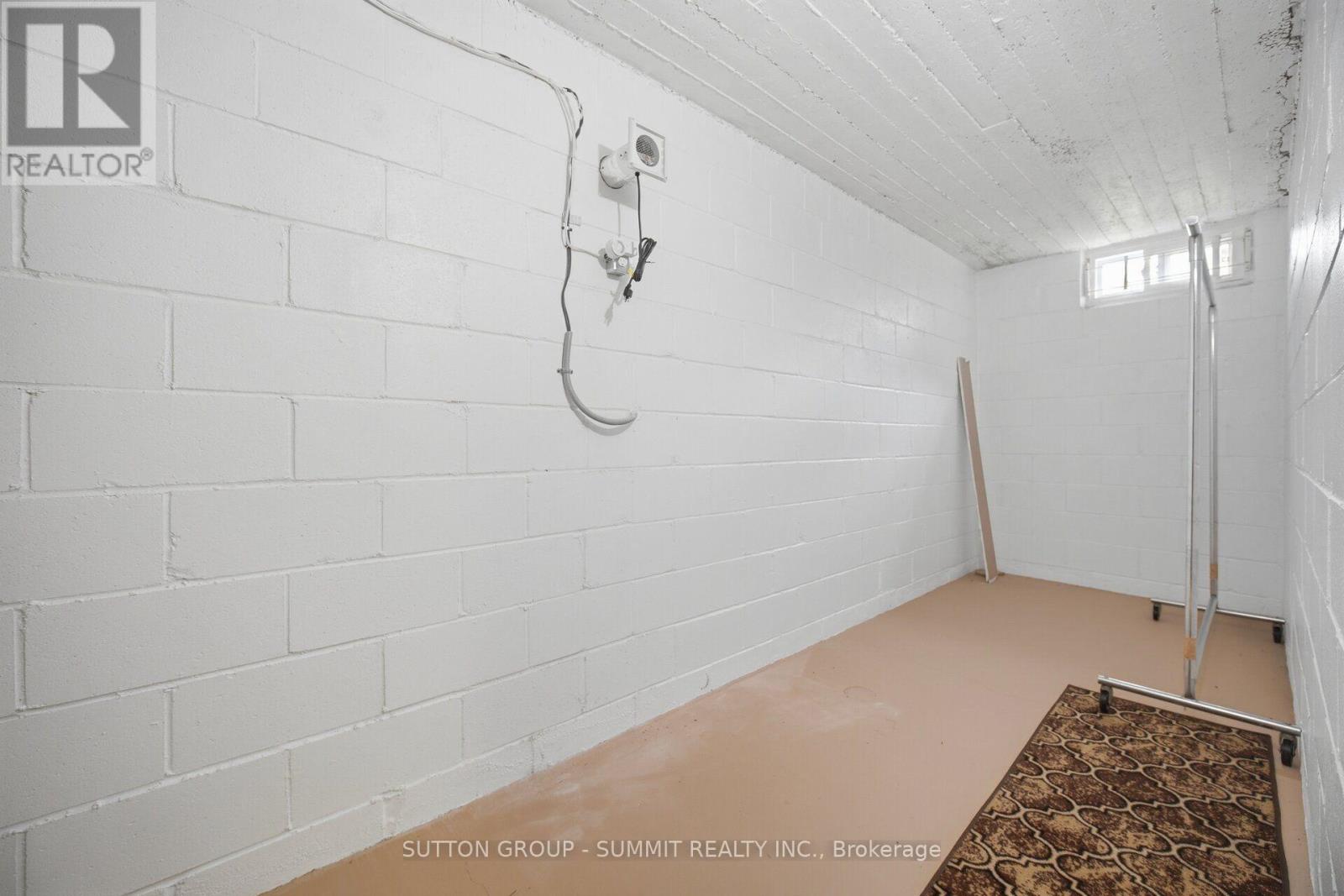 2222 Florian Road, Mississauga, Ontario  L5A 2M4 - Photo 35 - W13754072