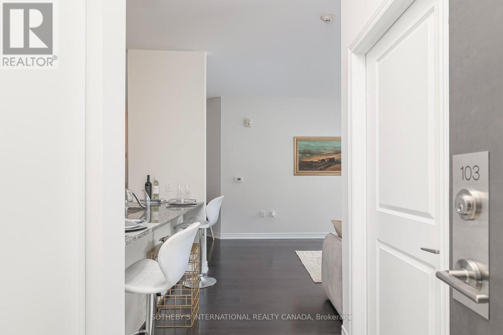 103 - 2393 Bronte Road, Oakville, Ontario  L6M 1P5 - Photo 2 - W13754110