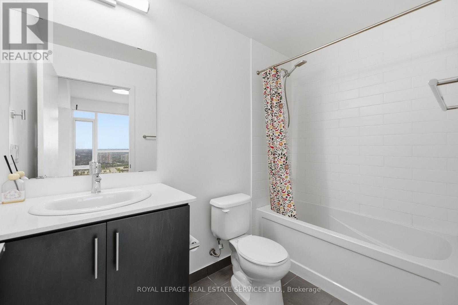 3002 - 360 Square One Drive, Mississauga, Ontario  L5B 0E6 - Photo 24 - W13754174