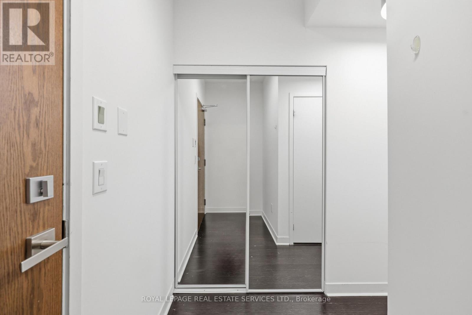3002 - 360 Square One Drive, Mississauga, Ontario  L5B 0E6 - Photo 8 - W13754174