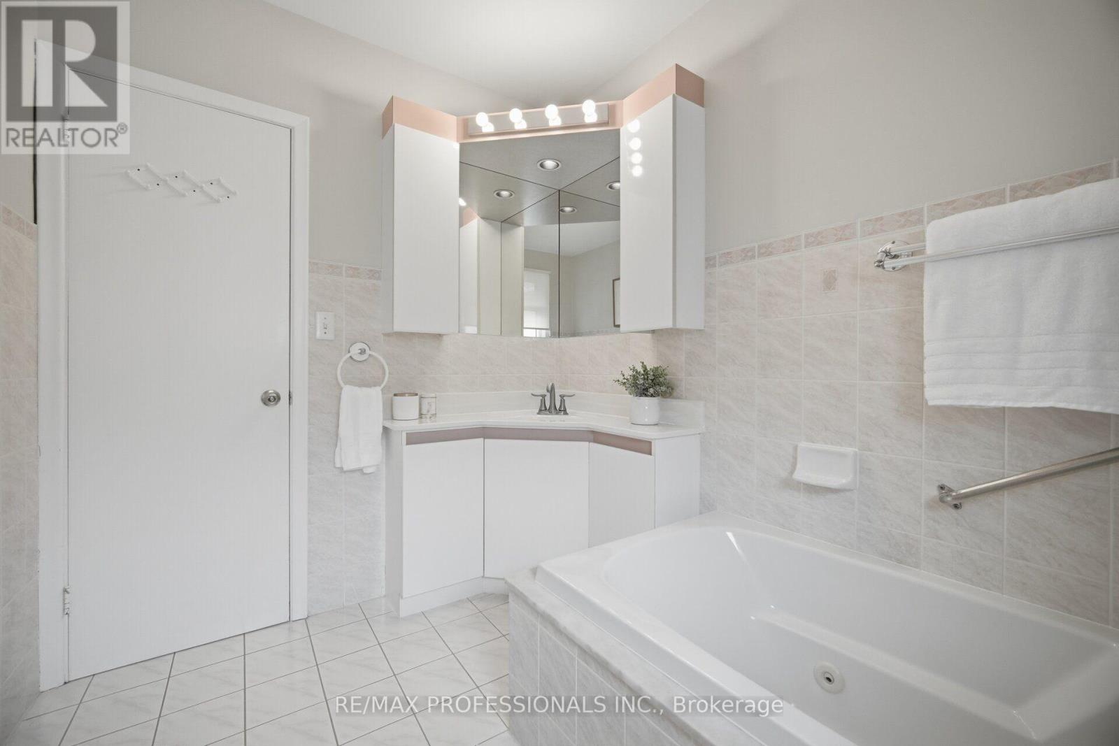 147 Chapman Road, Toronto, Ontario  M9P 1G2 - Photo 21 - W13754244