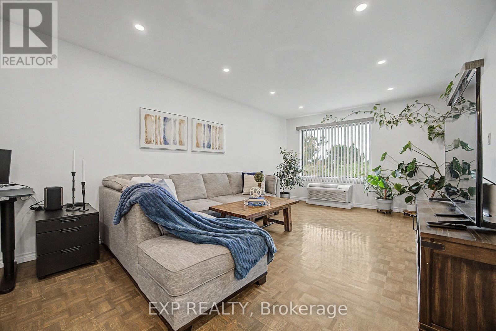 501 - 1000 Cedarglen Gate, Mississauga, Ontario  L5C 3Z5 - Photo 11 - W13754276