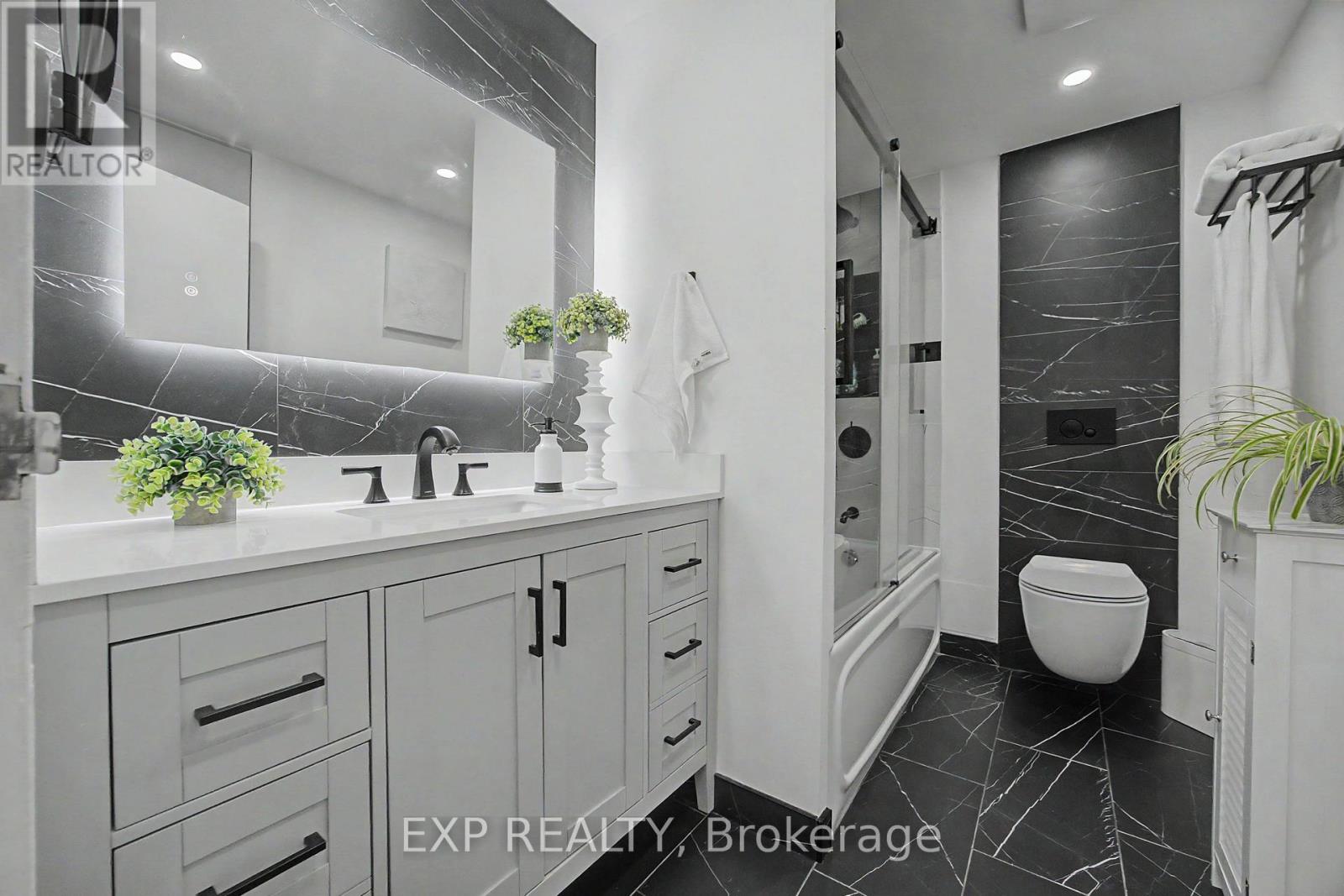 501 - 1000 Cedarglen Gate, Mississauga, Ontario  L5C 3Z5 - Photo 14 - W13754276