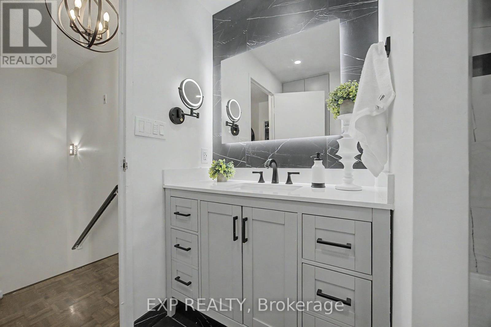 501 - 1000 Cedarglen Gate, Mississauga, Ontario  L5C 3Z5 - Photo 16 - W13754276