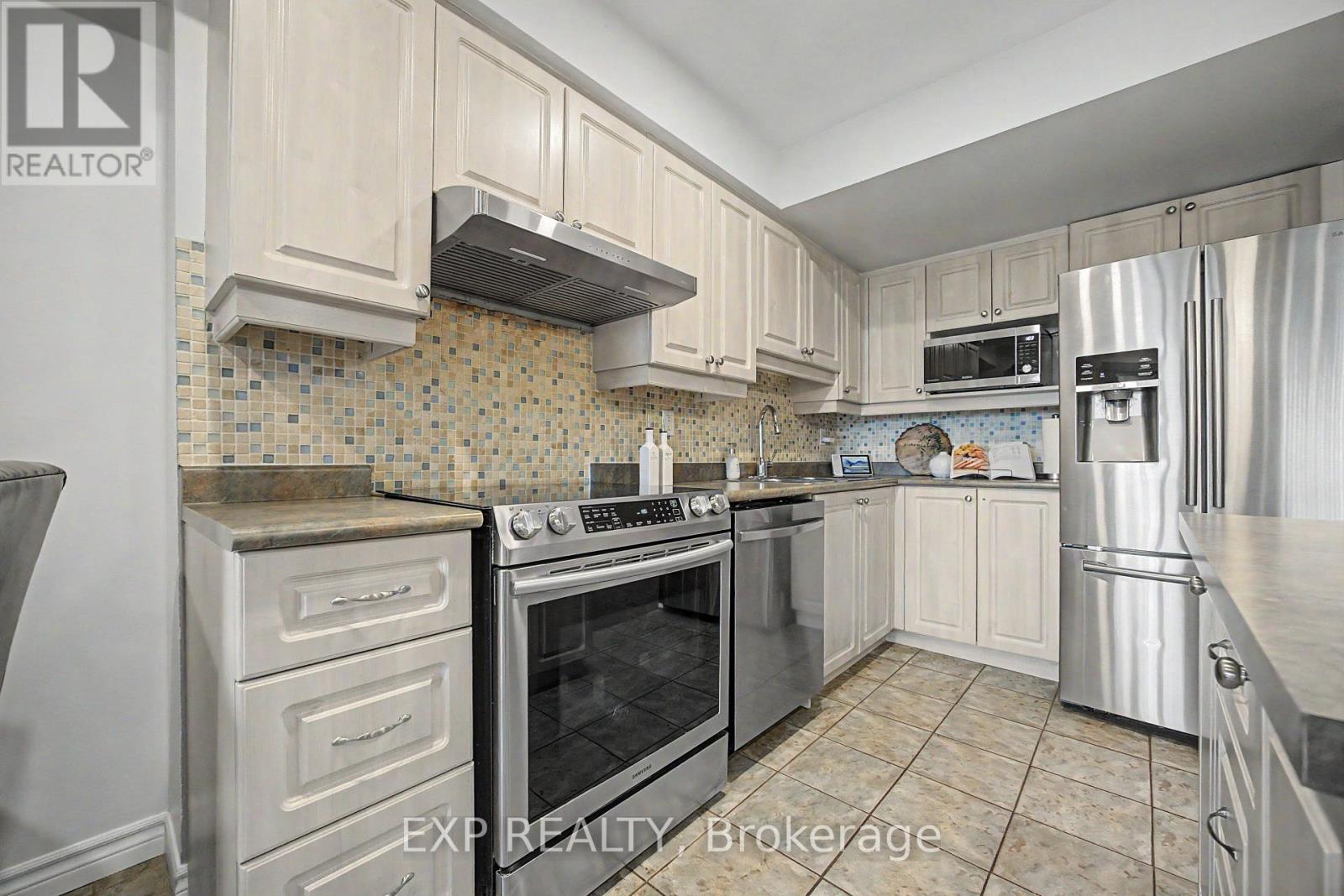 501 - 1000 Cedarglen Gate, Mississauga, Ontario  L5C 3Z5 - Photo 6 - W13754276