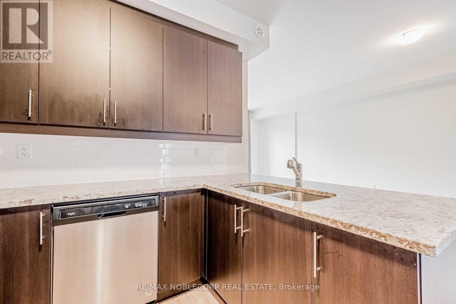 2 - 620 Rexdale Boulevard, Toronto, Ontario  M9W 0G1 - Photo 5 - W13754294