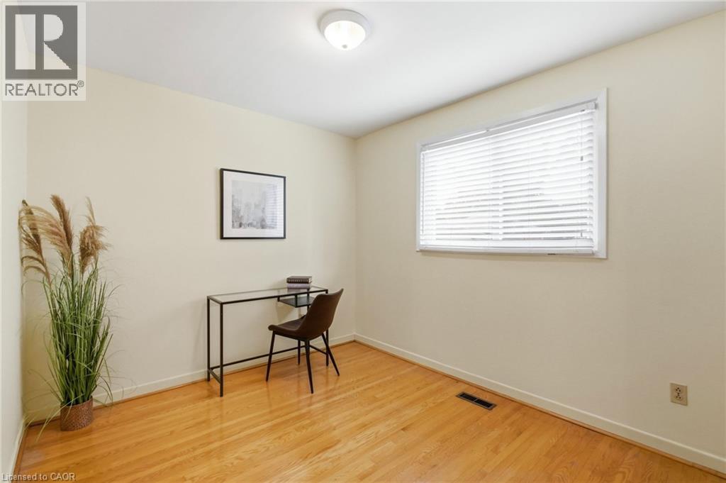381 Clarksville Court, Mississauga, Ontario  L5A 1G7 - Photo 22 - 40859900
