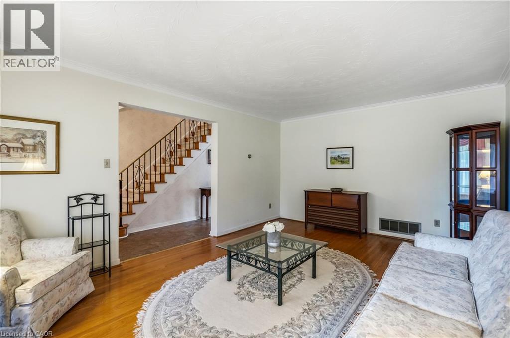 381 Clarksville Court, Mississauga, Ontario  L5A 1G7 - Photo 7 - 40859900