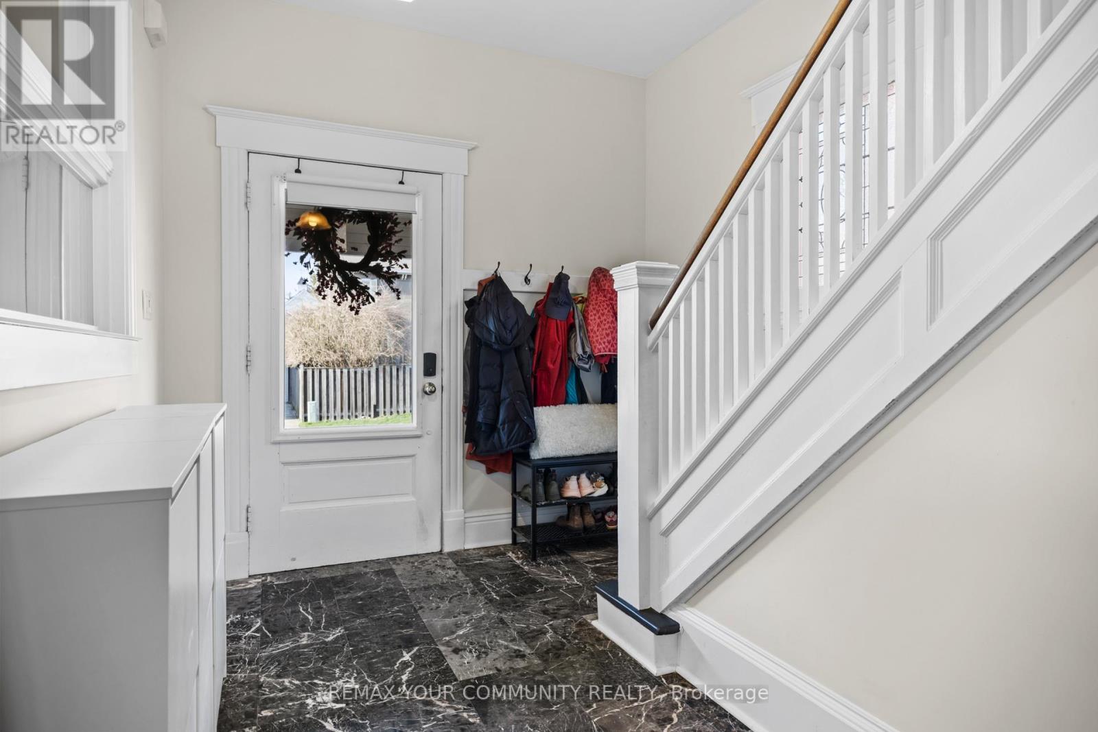 20 Victoria Street, St. Thomas, Ontario  N5R 2E5 - Photo 3 - X13753826