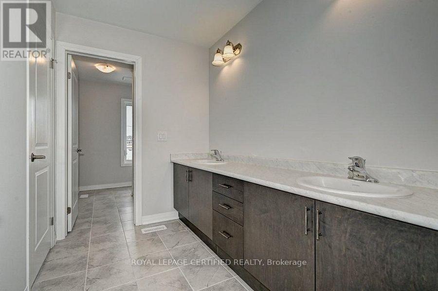 58 Mildred Gillies Street, North Dumfries, Ontario  N0B 1E0 - Photo 28 - X13754006
