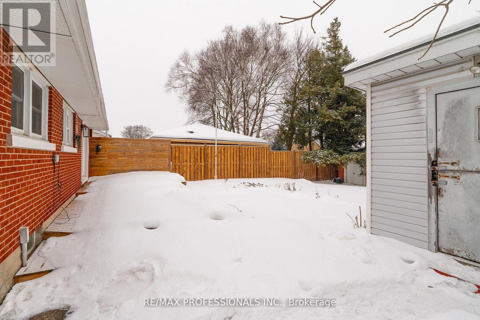 Lower - 139 Byron Avenue, Kitchener, Ontario  N2C 1Z7 - Photo 17 - X13754236