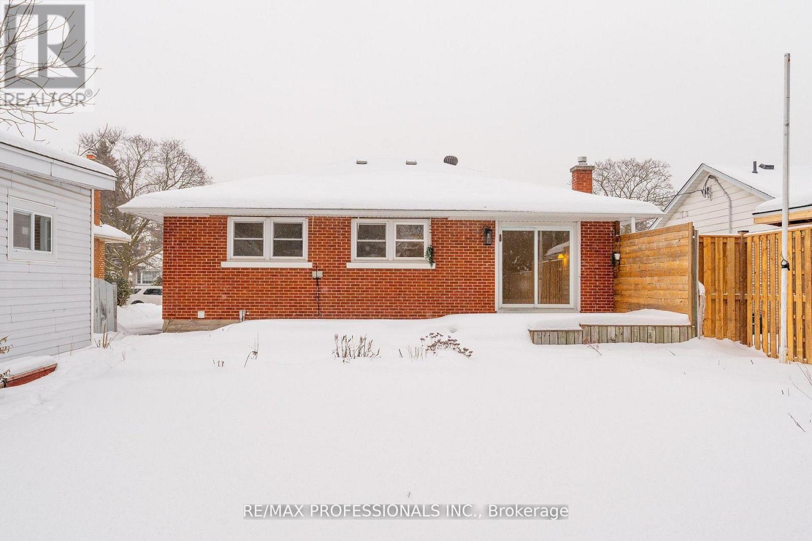 Lower - 139 Byron Avenue, Kitchener, Ontario  N2C 1Z7 - Photo 19 - X13754236