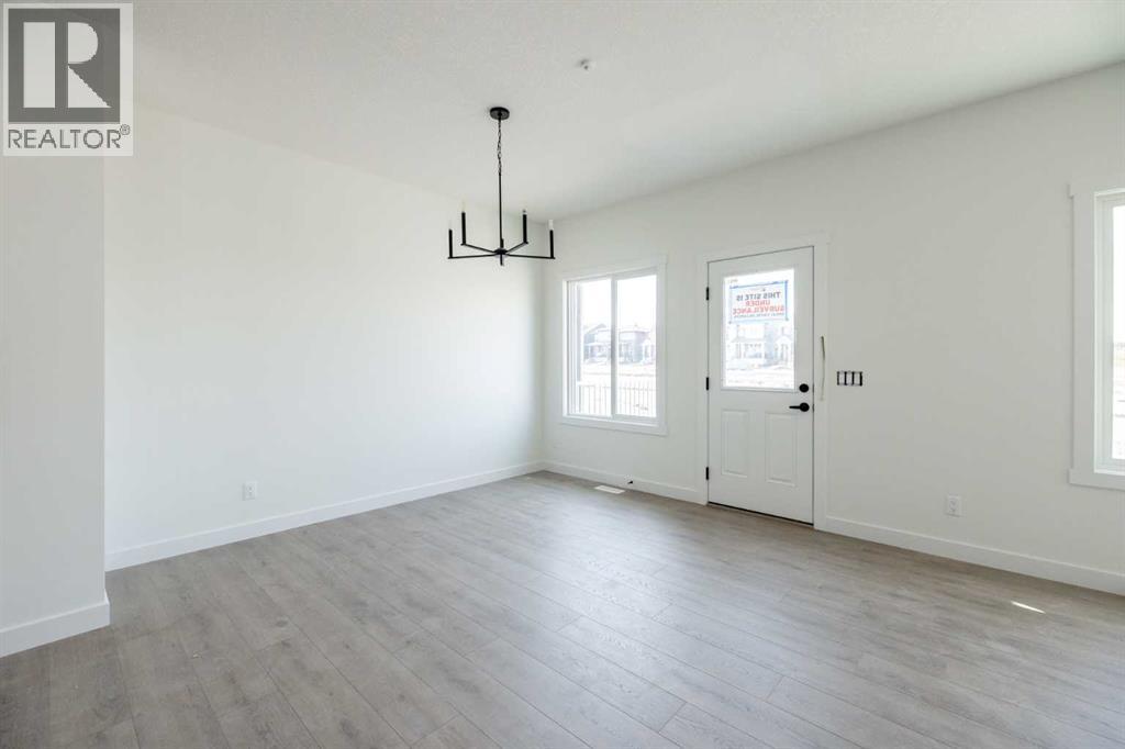 385 Sora Park SE, Calgary, Alberta  T3S 0L6 - Photo 5 - A2302959