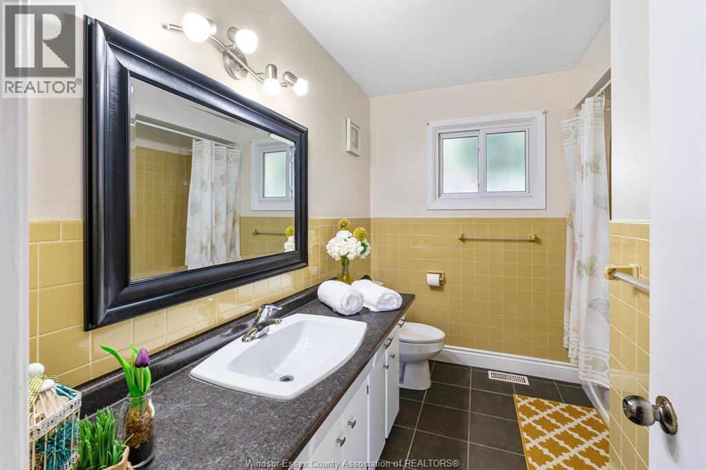1 Longfield Lane, Leamington, Ontario  N8H 2R8 - Photo 17 - 26021816
