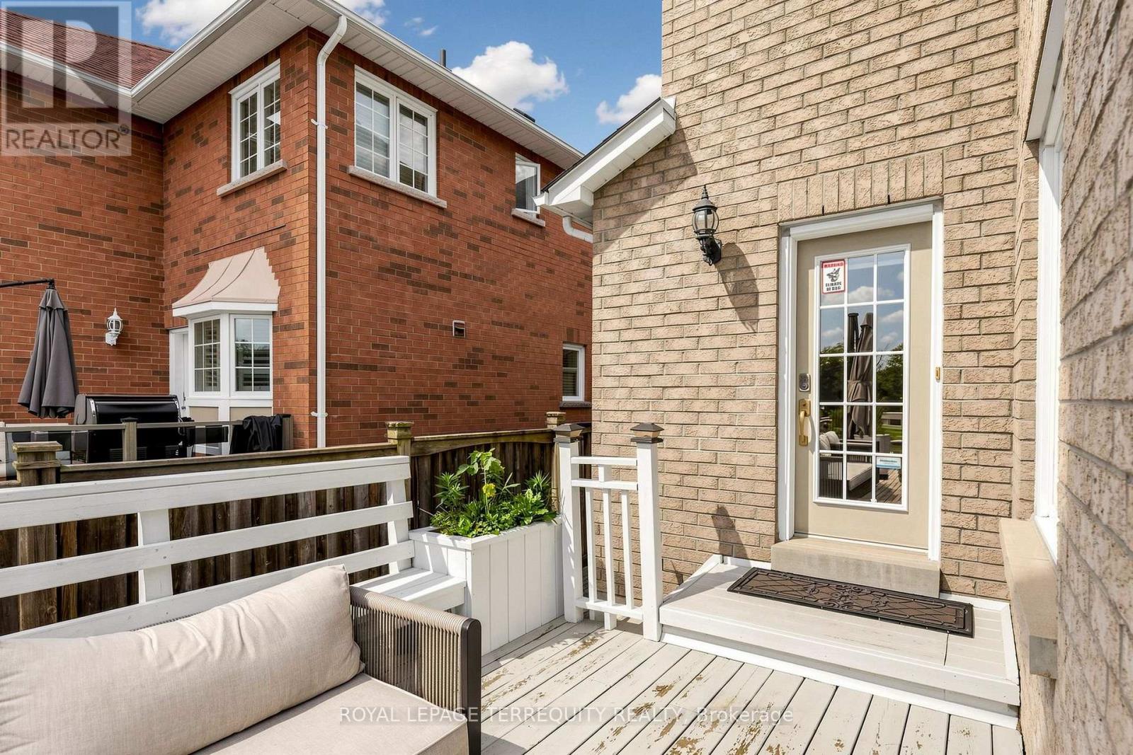 10 Roberson Drive, Ajax, Ontario  L1T 4K1 - Photo 34 - E13754144