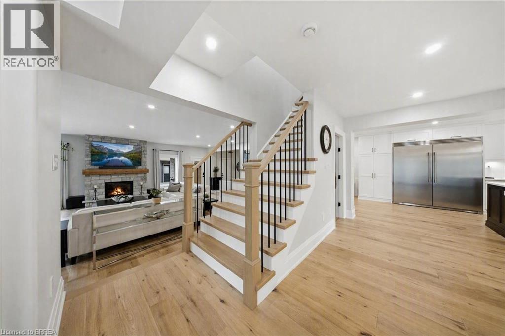 360 Robinson Road, Brantford, Ontario  N3T 5L7 - Photo 6 - 40823890