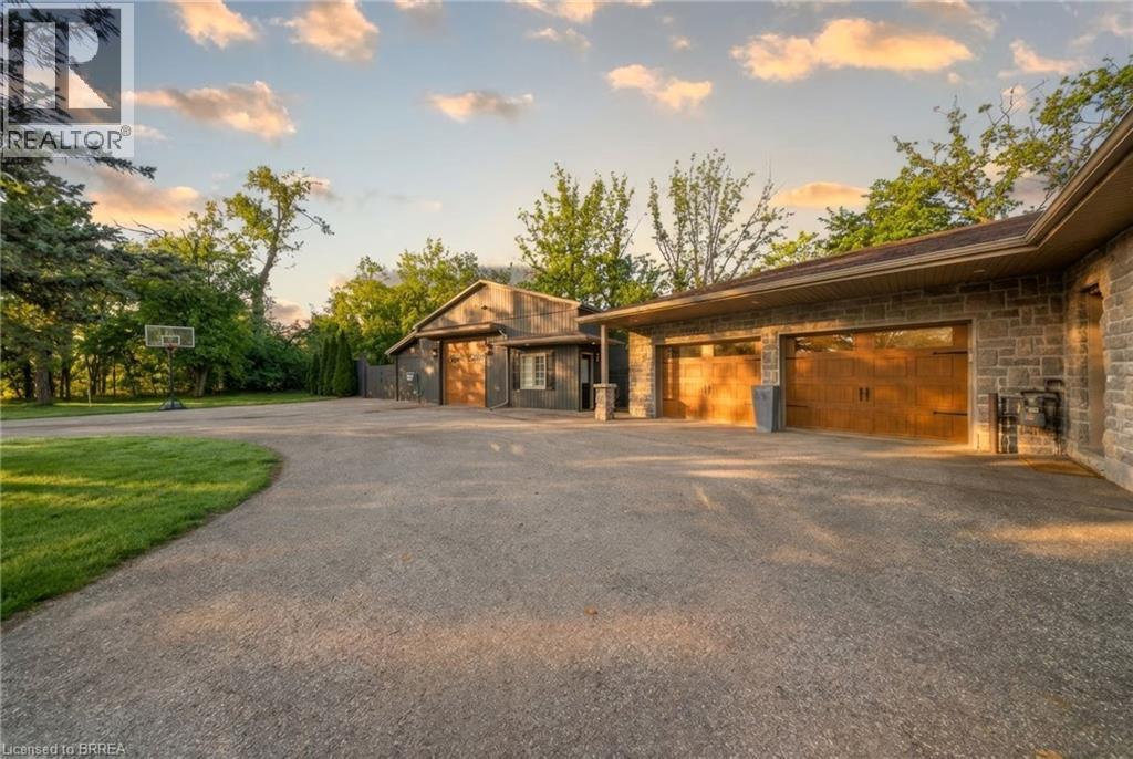 360 Robinson Road, Brantford, Ontario  N3T 5L7 - Photo 39 - 40823890
