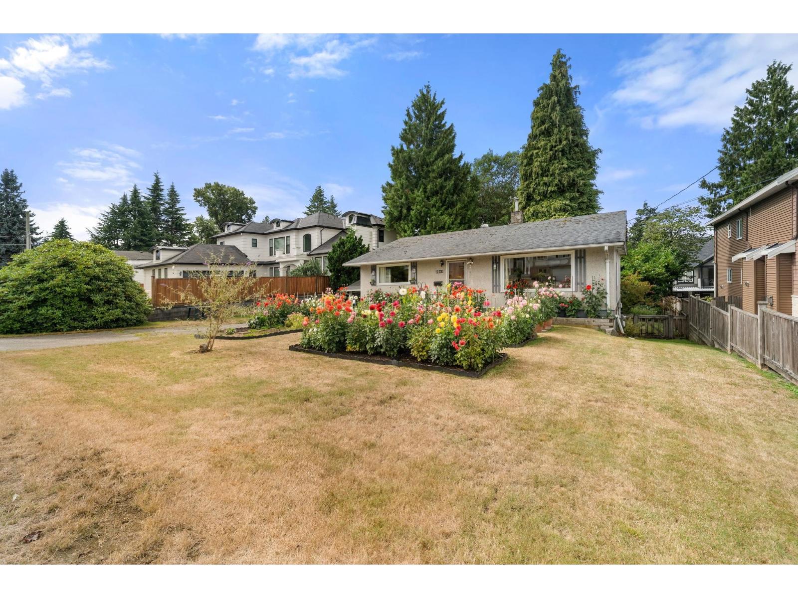9841 121 Street, Surrey, British Columbia  V3V 4J9 - Photo 4 - R3161633