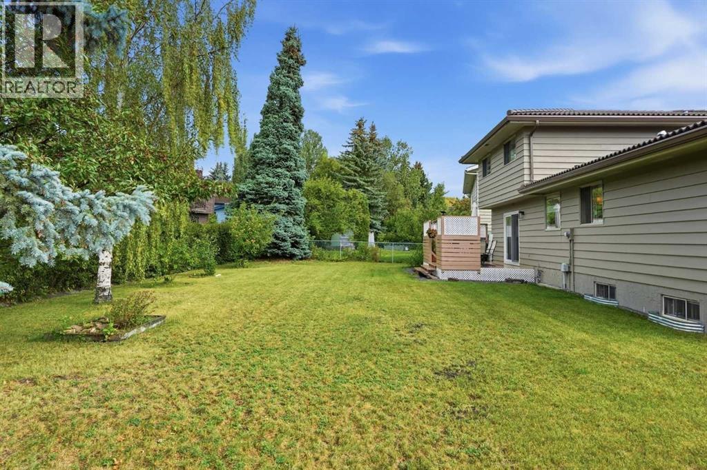 11 Edgemont Rise NW, Calgary, Alberta  T3A 2K9 - Photo 44 - A2343008