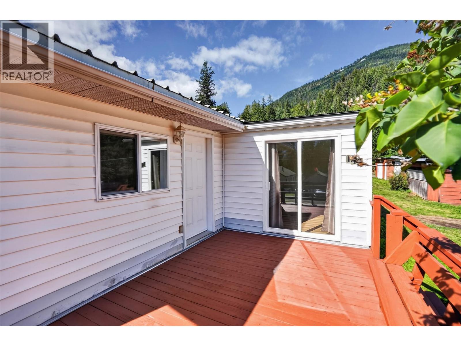 149 8th Street, Kaslo, British Columbia  V0G 1M0 - Photo 5 - 10399704