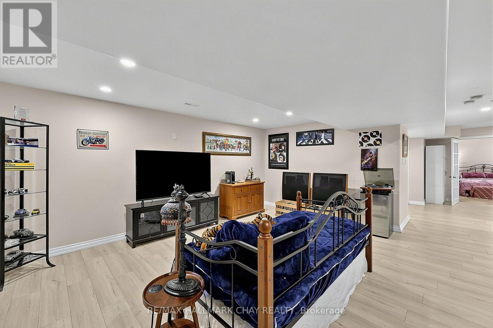 27 Masters Drive, Barrie, Ontario  L4M 6W4 - Photo 14 - S13754054