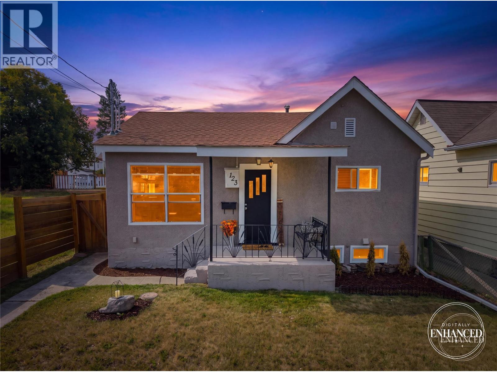 123 14th Avenue S, Cranbrook, British Columbia  V1C 2X1 - Photo 4 - 10399997