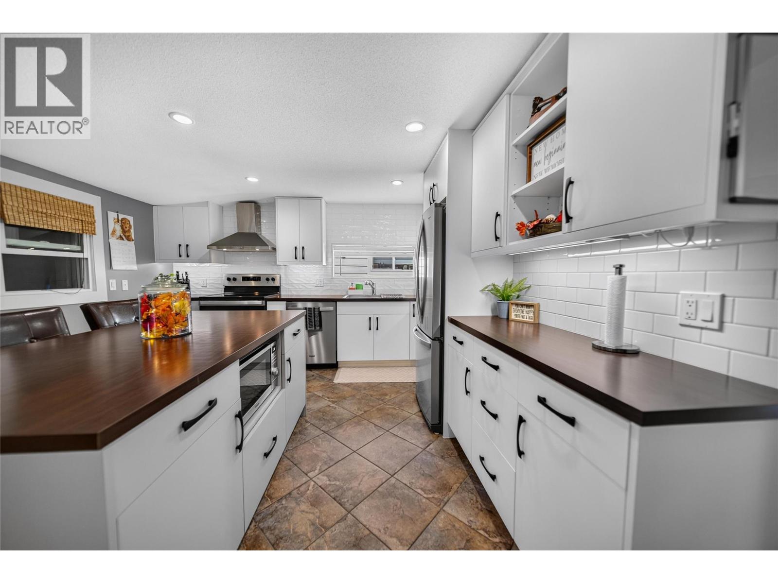 123 14th Avenue S, Cranbrook, British Columbia  V1C 2X1 - Photo 18 - 10399997