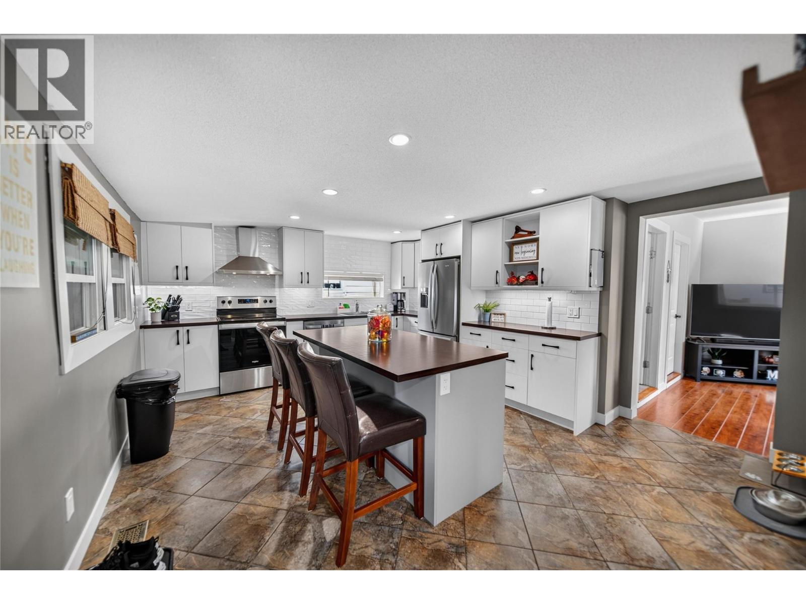 123 14th Avenue S, Cranbrook, British Columbia  V1C 2X1 - Photo 15 - 10399997