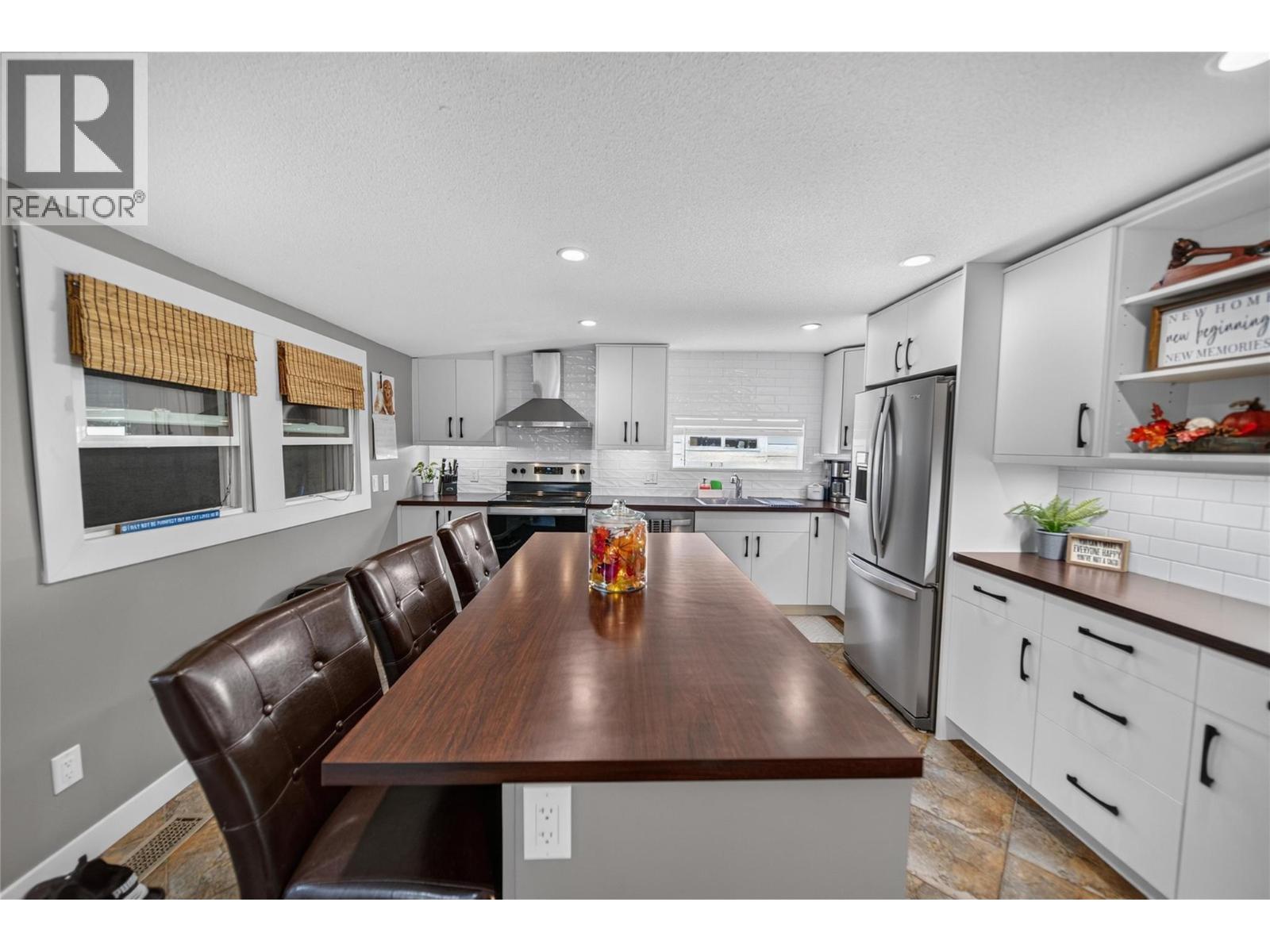 123 14th Avenue S, Cranbrook, British Columbia  V1C 2X1 - Photo 17 - 10399997