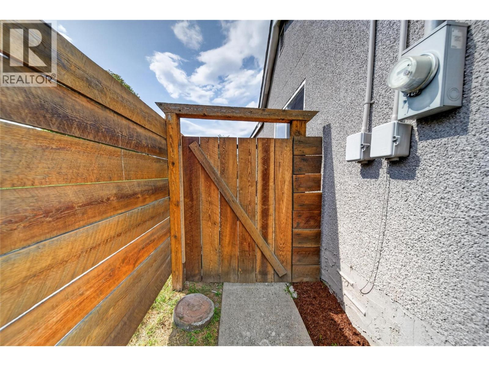 123 14th Avenue S, Cranbrook, British Columbia  V1C 2X1 - Photo 37 - 10399997