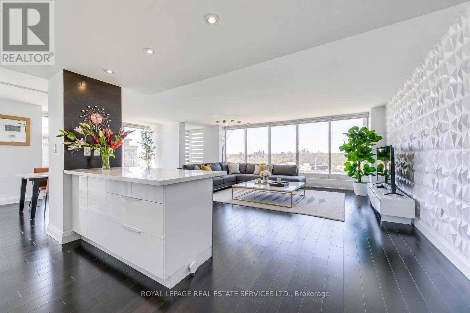 1607 - 2045 Lake Shore Boulevard W, Toronto, Ontario  M8V 2Z6 - Photo 3 - W13752568