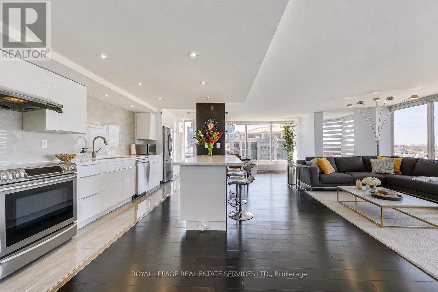 1607 - 2045 Lake Shore Boulevard W, Toronto, Ontario  M8V 2Z6 - Photo 4 - W13752568