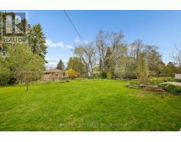 146 CARSON DRIVE, Kitchener, Ontario