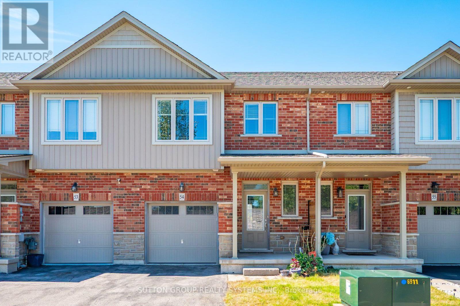 54 - 380 LAKE STREET, Grimsby, Ontario