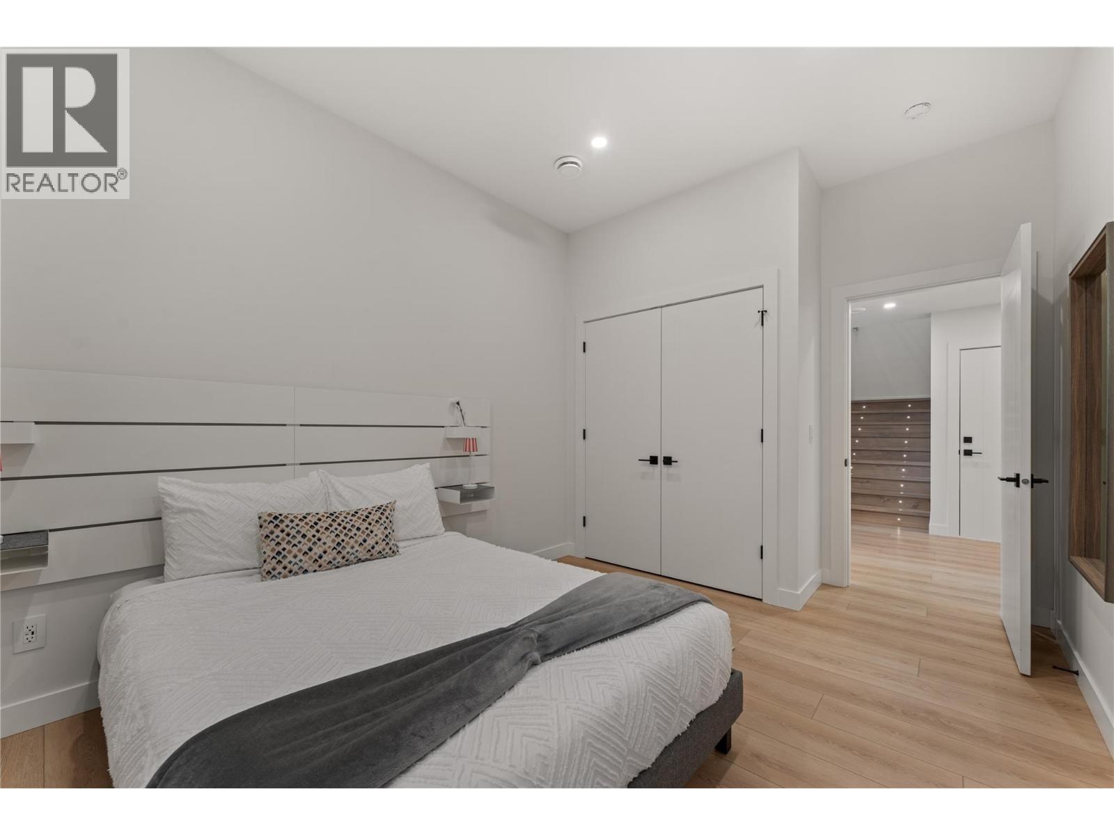 2703 HAWTHORN Drive Penticton Photo 80