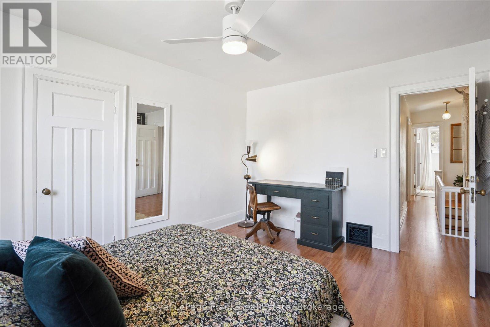 108 Greenwood Avenue, Toronto, Ontario  M4L 2P6 - Photo 21 - E13754330