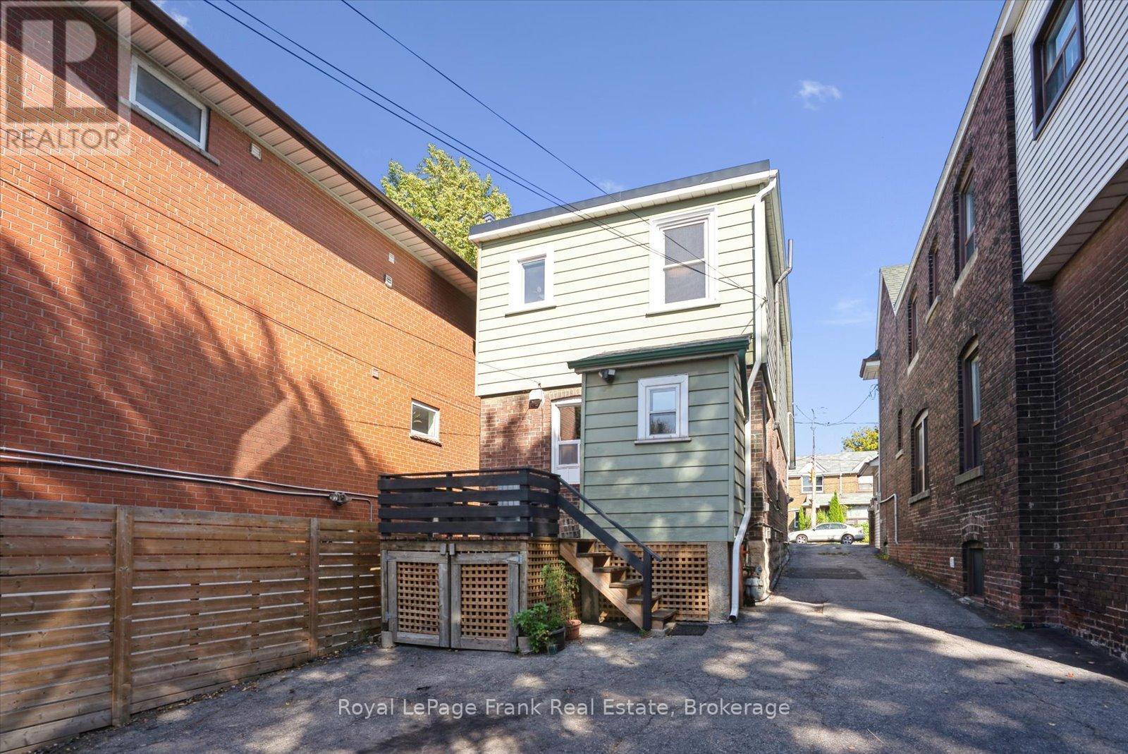108 Greenwood Avenue, Toronto, Ontario  M4L 2P6 - Photo 39 - E13754330