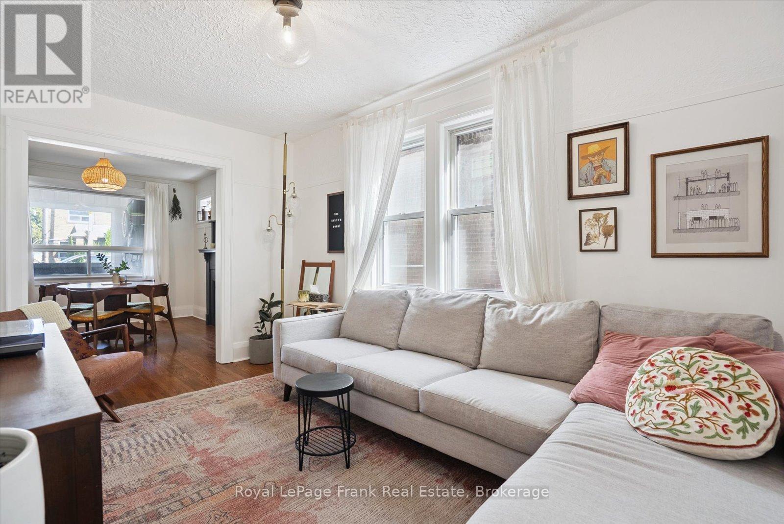 108 Greenwood Avenue, Toronto, Ontario  M4L 2P6 - Photo 9 - E13754330