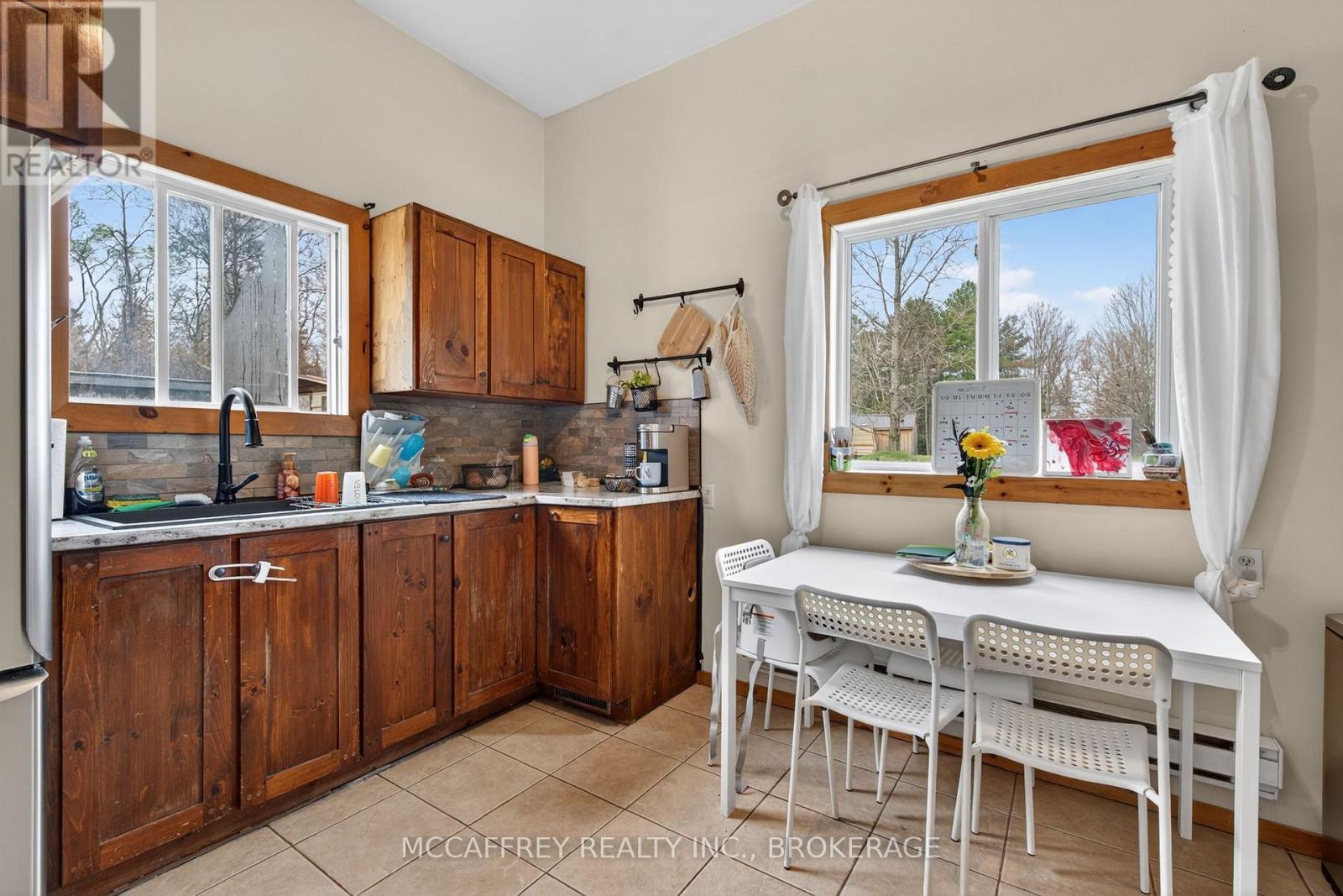 14 Glastonbury Road, Addington Highlands, Ontario  K0H 2G0 - Photo 13 - X13754378