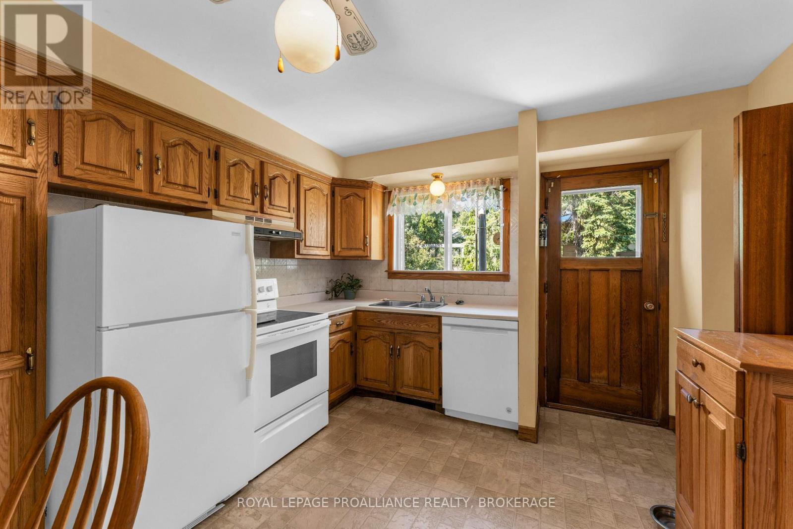 421 Windward Place, Kingston, Ontario  K7M 4E5 - Photo 13 - X13754514