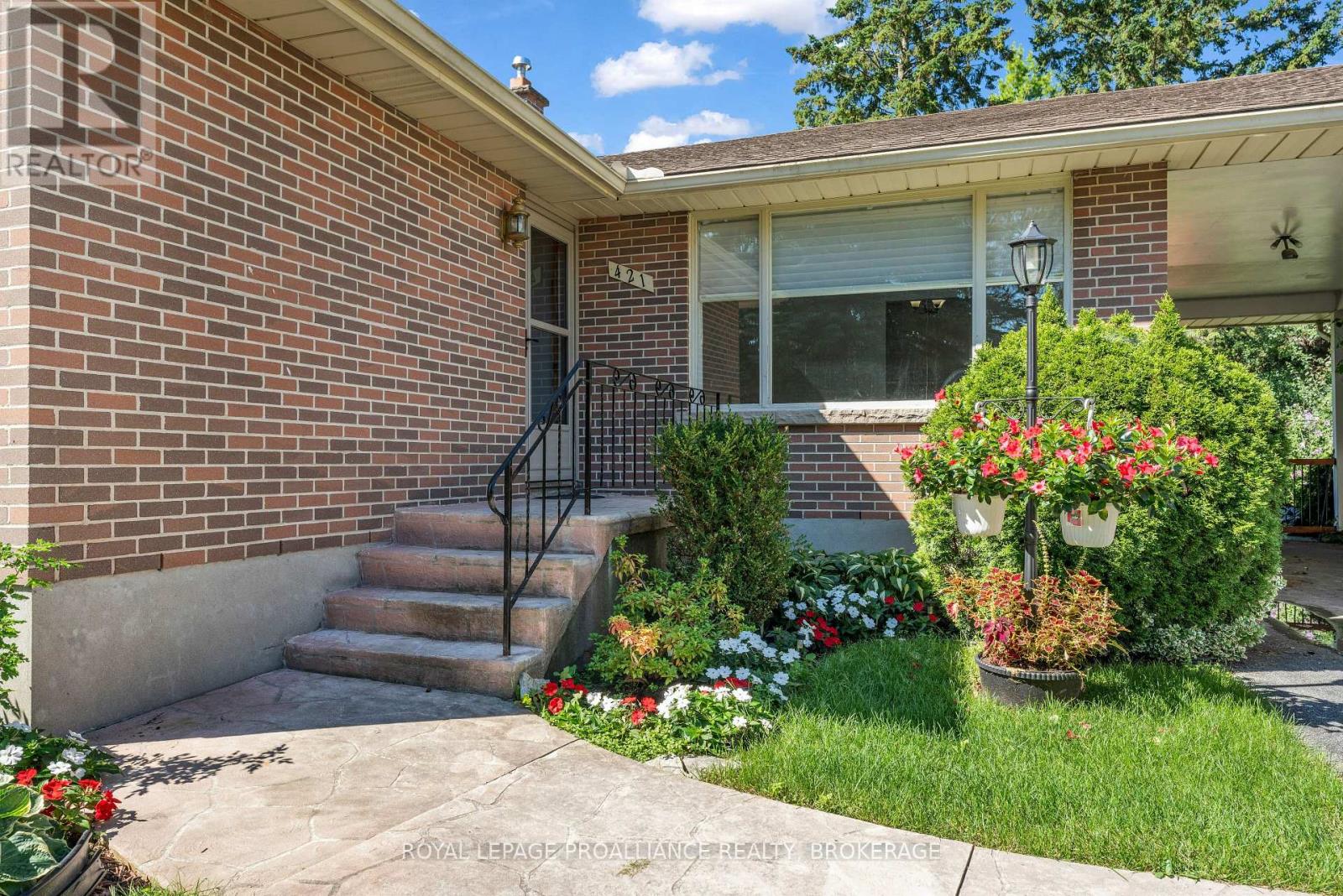 421 Windward Place, Kingston, Ontario  K7M 4E5 - Photo 4 - X13754514