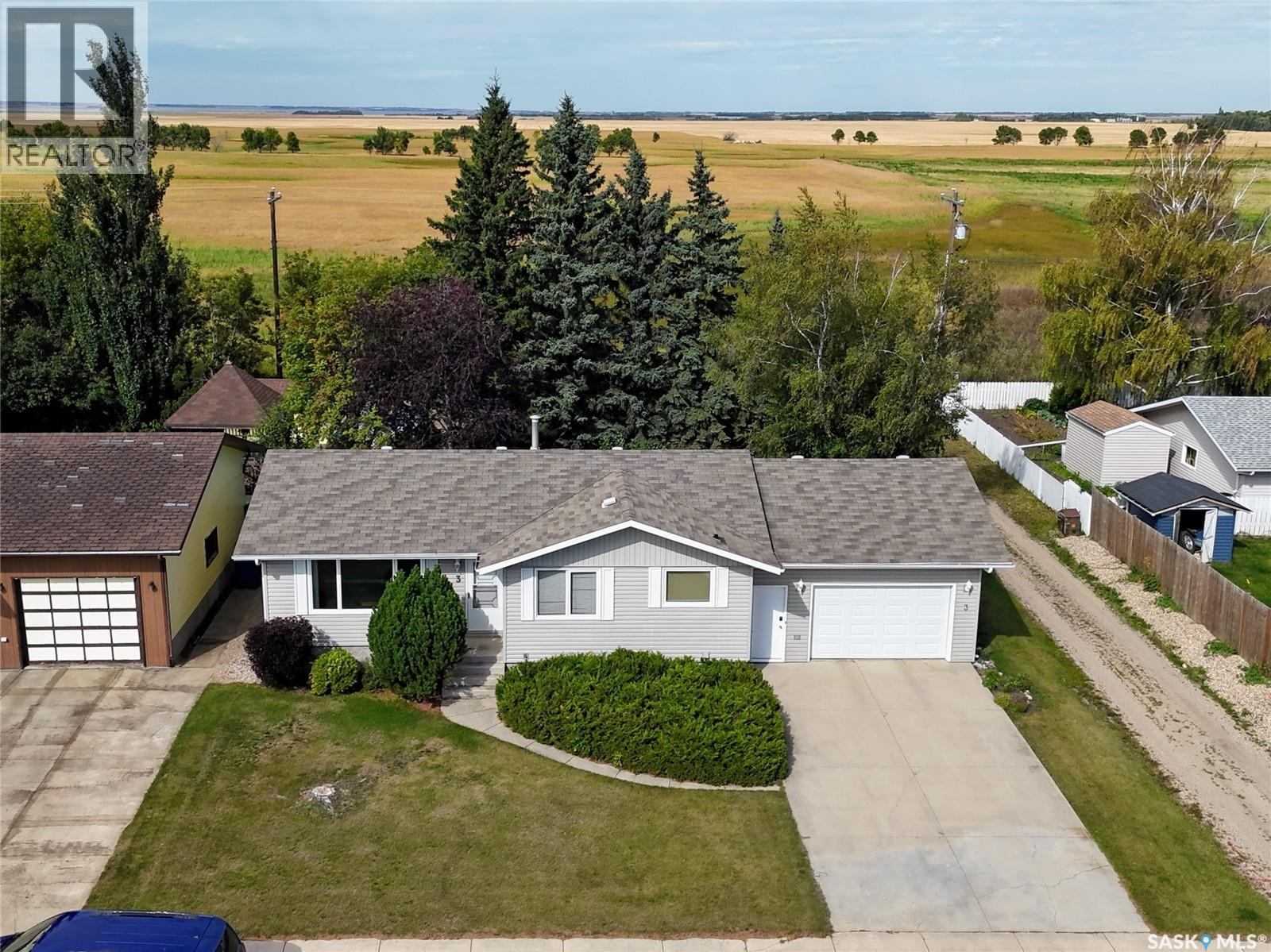 3 Swain Crescent, Humboldt, Saskatchewan  S0K 2A0 - Photo 2 - SK047664