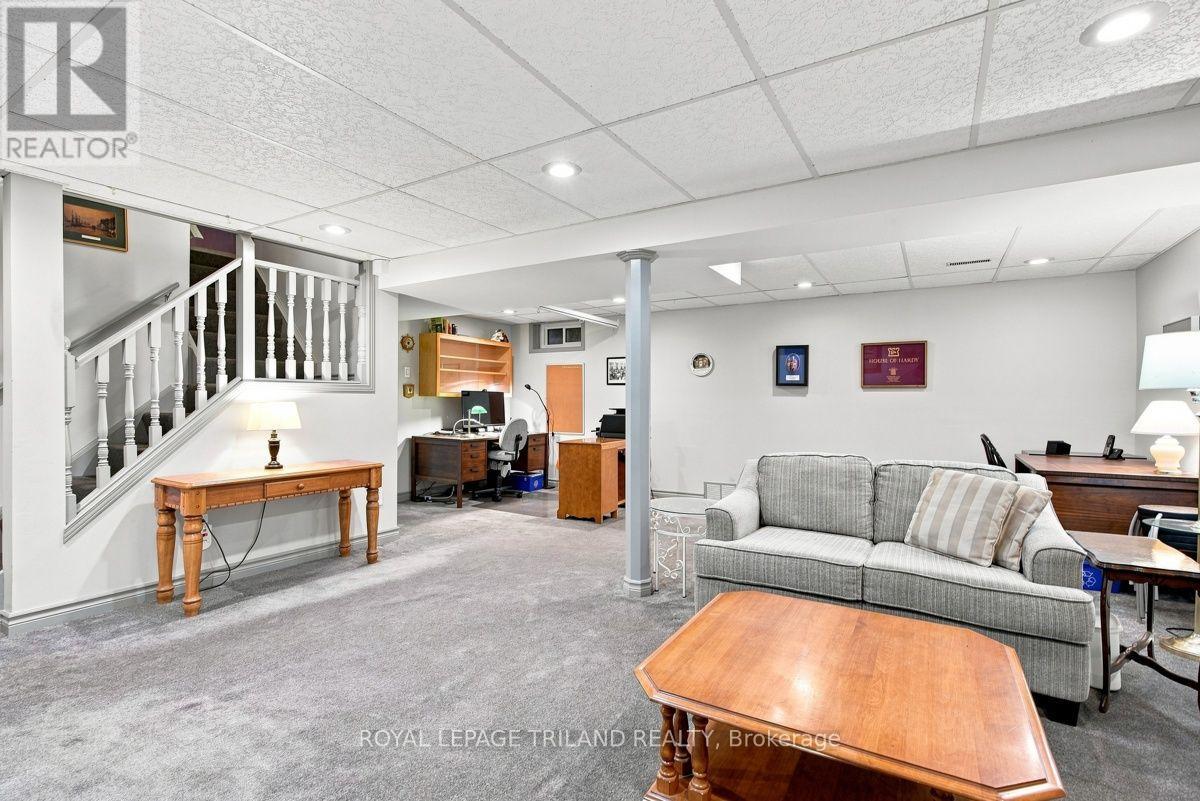 7 Glenview Crescent, London North, Ontario  N5X 2P8 - Photo 32 - X13754480