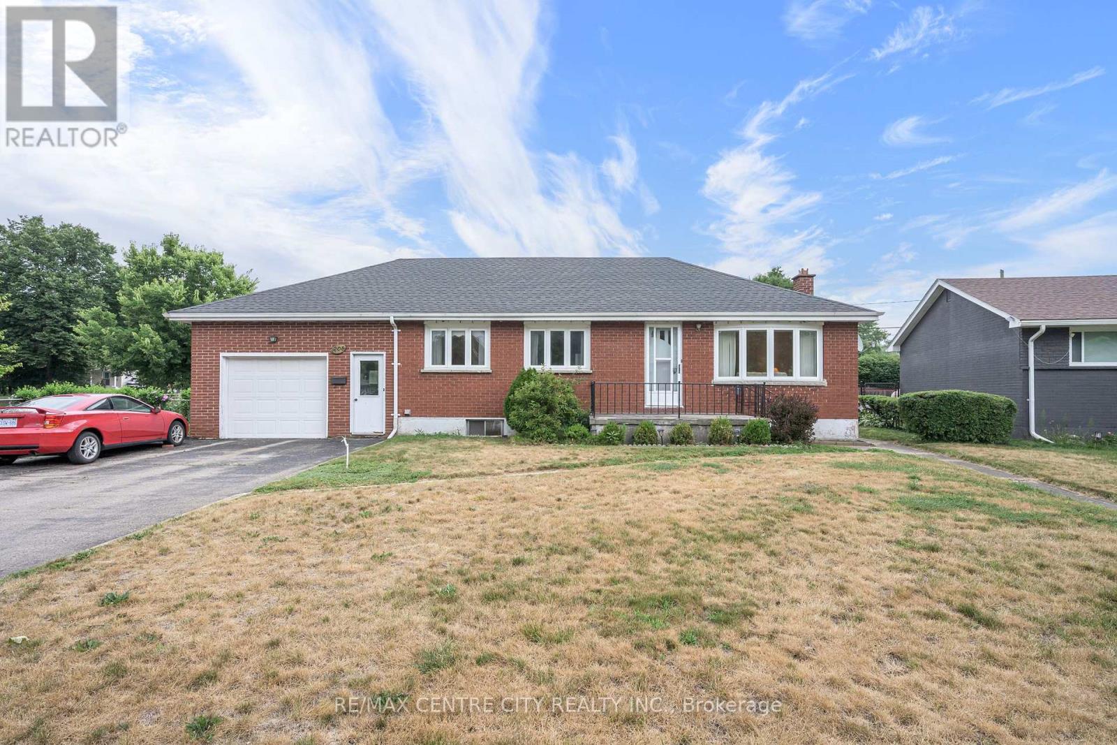208 Niagara Street, London East, Ontario  N5W 1R6 - Photo 1 - X13754542