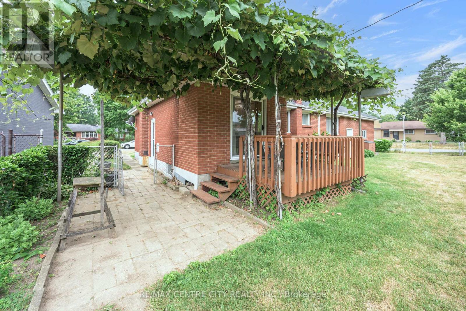 208 Niagara Street, London East, Ontario  N5W 1R6 - Photo 36 - X13754542