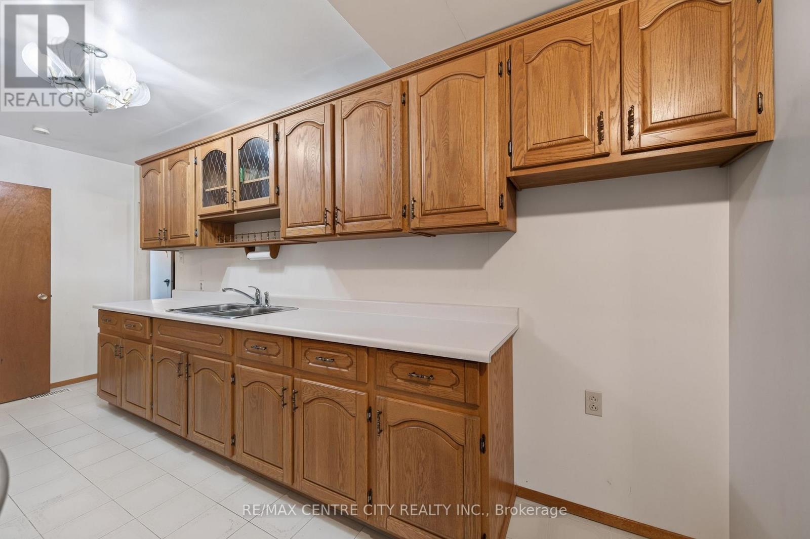 208 Niagara Street, London East, Ontario  N5W 1R6 - Photo 8 - X13754542