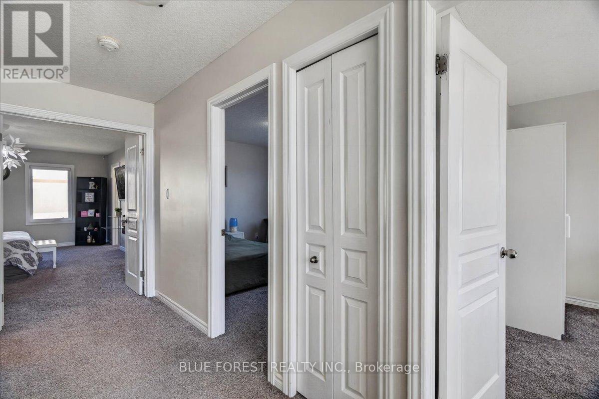 3317 Emily Carr Lane, London South, Ontario  N6L 0B3 - Photo 17 - X13754552