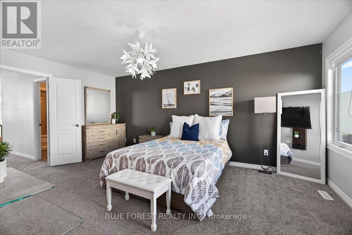 3317 Emily Carr Lane, London South, Ontario  N6L 0B3 - Photo 19 - X13754552