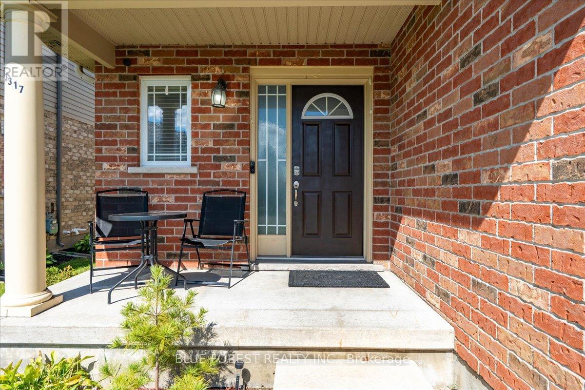 3317 Emily Carr Lane, London South, Ontario  N6L 0B3 - Photo 3 - X13754552